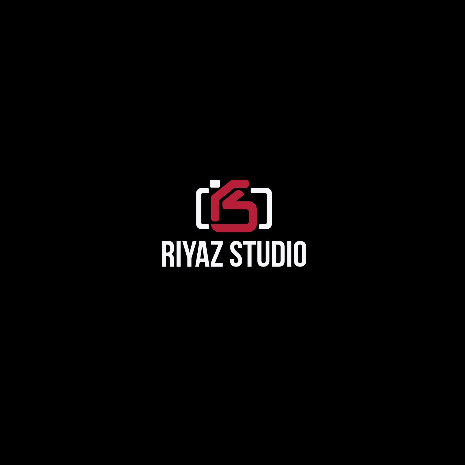 RIYAZ STUDIO Burjuman Photo Studio & Print Center